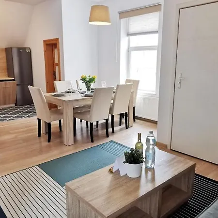 Przestronny Nr 7 Z Widokiem Na Gory Sowie