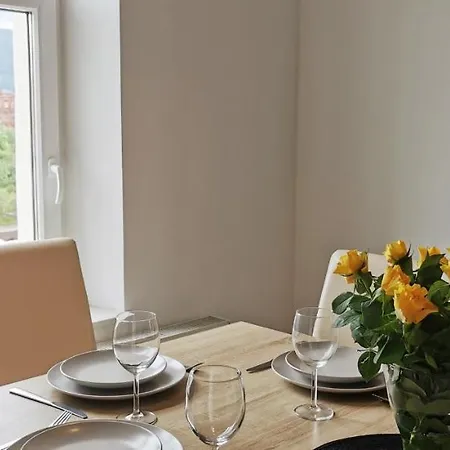 Przestronny Nr 7 Z Widokiem Na Gory Sowie