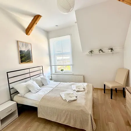 Przestronny Nr 7 Z Widokiem Na Gory Sowie Lejlighed