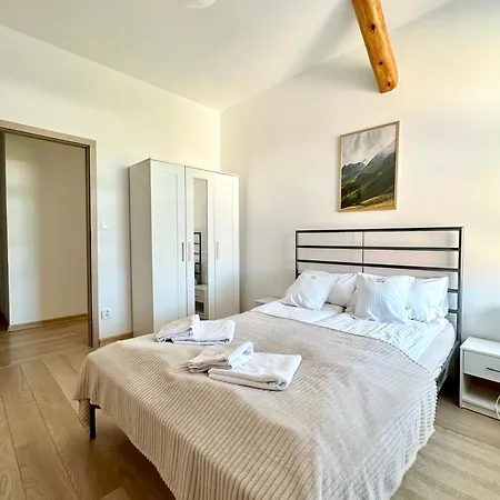 Przestronny Nr 7 Z Widokiem Na Gory Sowie Lejlighed *