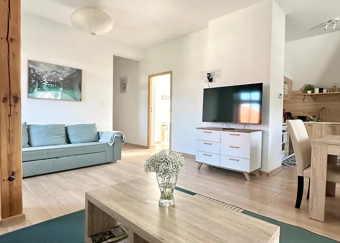 Przestronny Nr 7 Z Widokiem Na Gory Sowie *